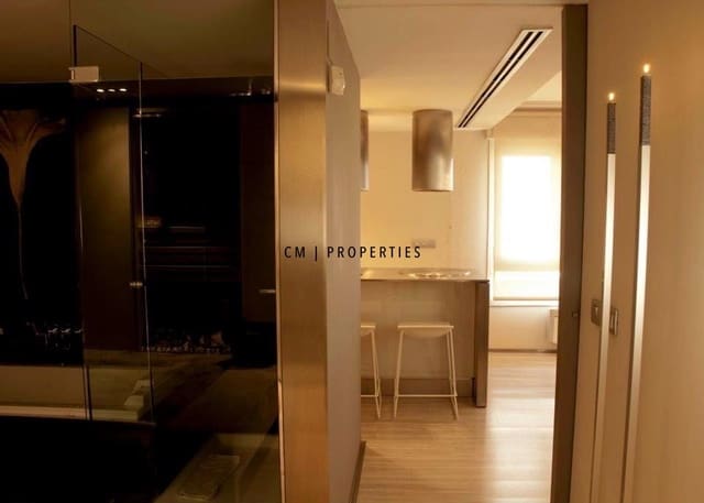 1 makuuhuone Kattohuoneisto vuokrattavana paikassa Valencia kaupunki mukana 
autotalli - 2 499 € (Ref: 9645975)