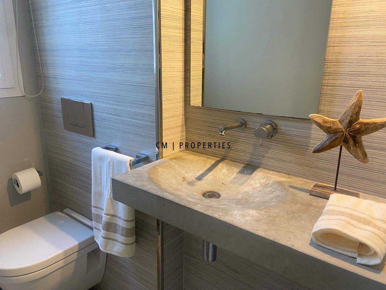 1 makuuhuone Kattohuoneisto vuokrattavana paikassa Valencia kaupunki mukana 
autotalli - 2 499 € (Ref: 9645975)