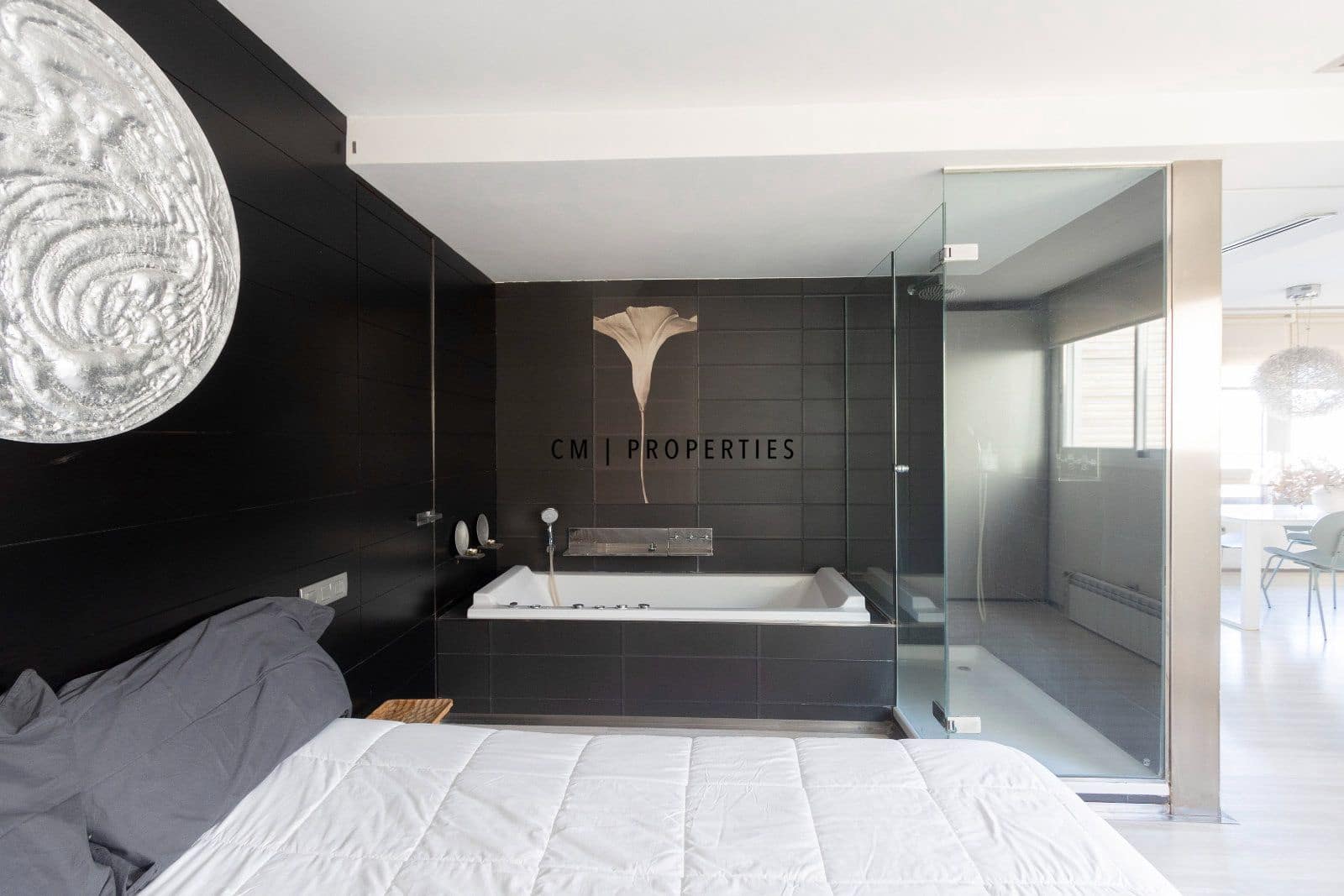 1 makuuhuone Kattohuoneisto vuokrattavana paikassa Valencia kaupunki mukana 
autotalli - 2 200 € (Ref: 9645975)