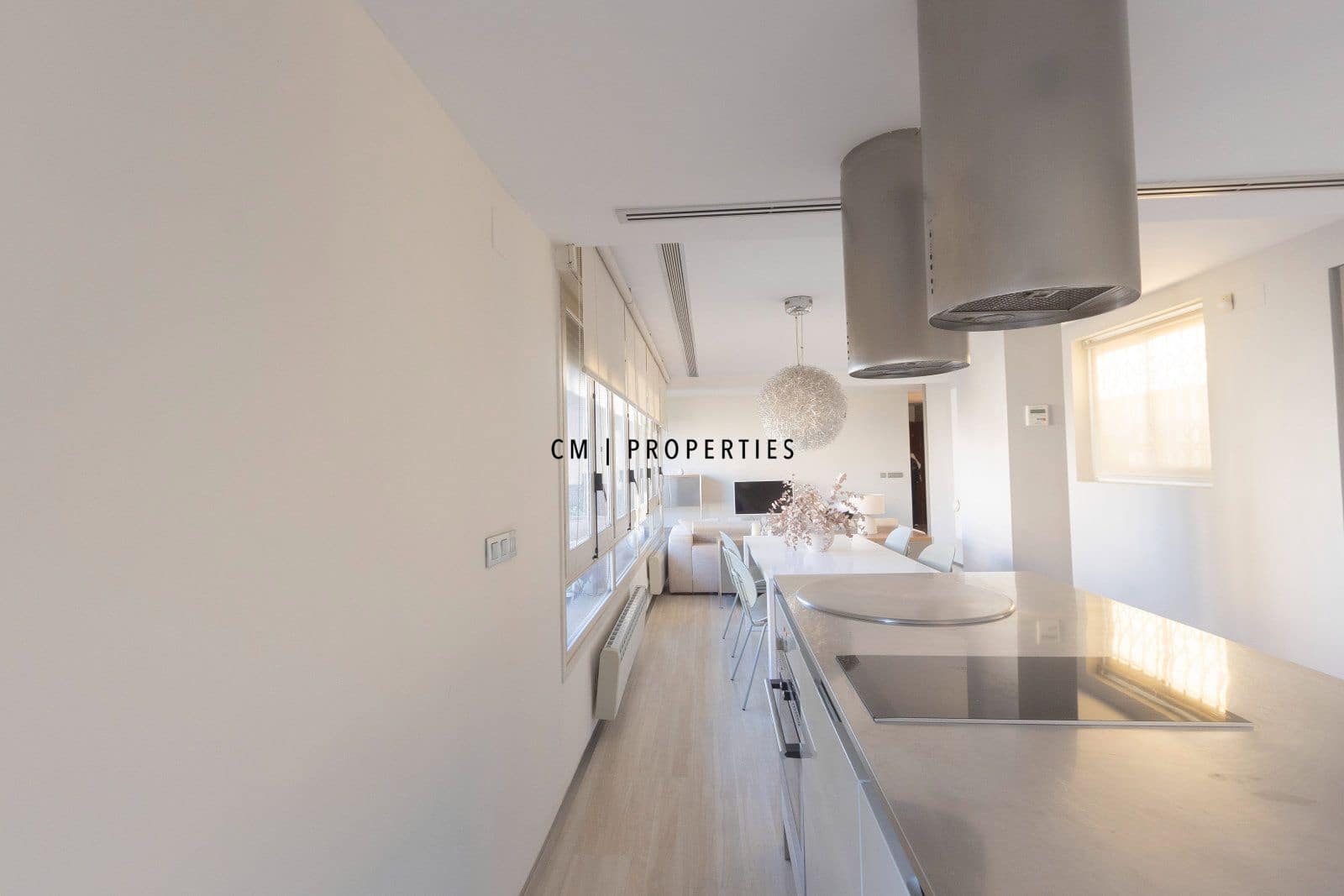 1 makuuhuone Kattohuoneisto vuokrattavana paikassa Valencia kaupunki mukana 
autotalli - 2 200 € (Ref: 9645975)