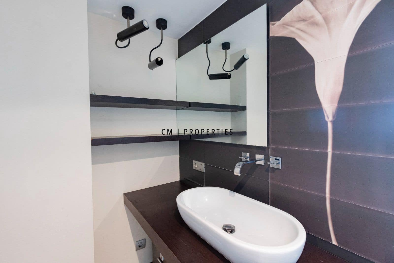 1 makuuhuone Kattohuoneisto vuokrattavana paikassa Valencia kaupunki mukana 
autotalli - 2 200 € (Ref: 9645975)