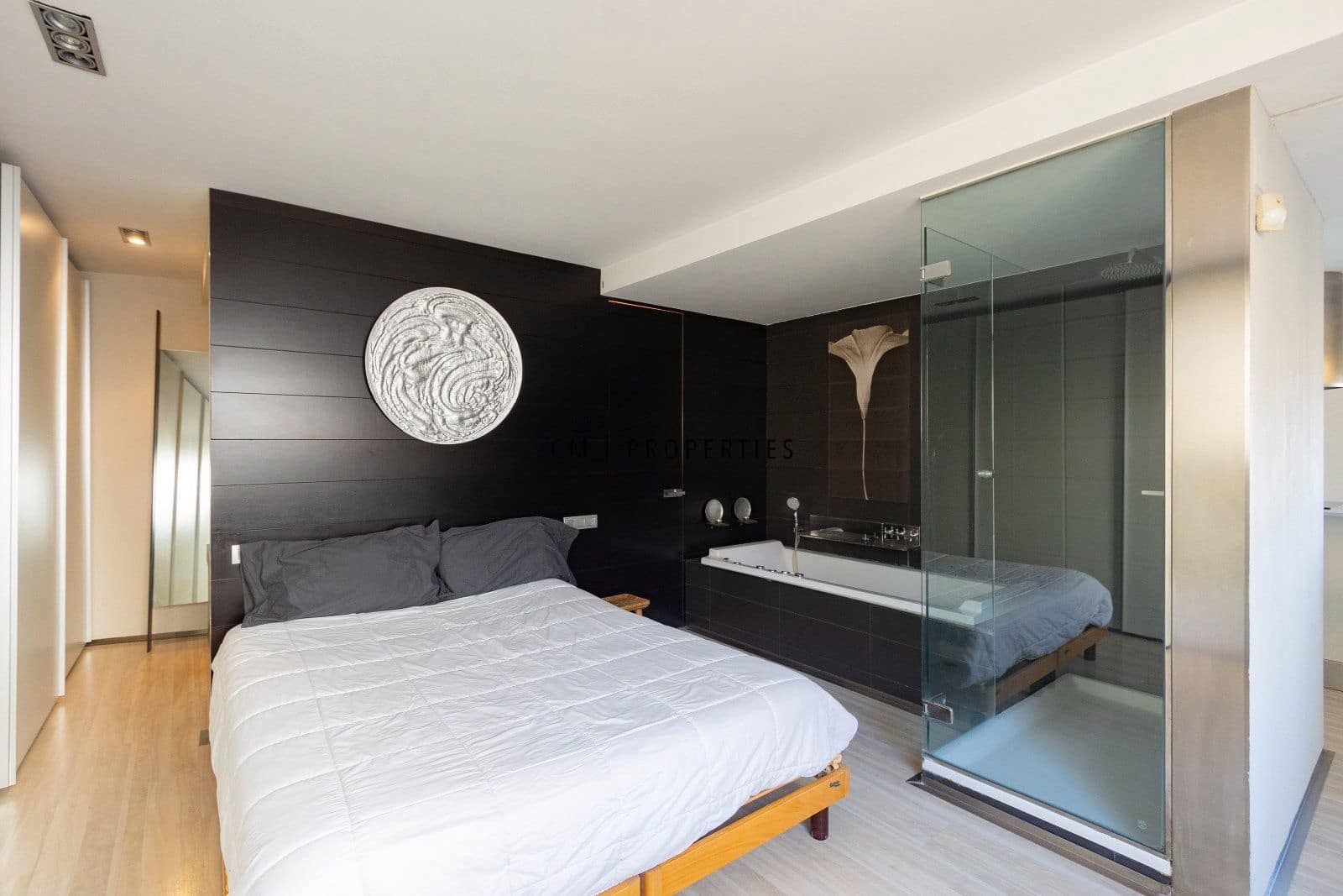 1 makuuhuone Kattohuoneisto vuokrattavana paikassa Valencia kaupunki mukana 
autotalli - 2 200 € (Ref: 9645975)