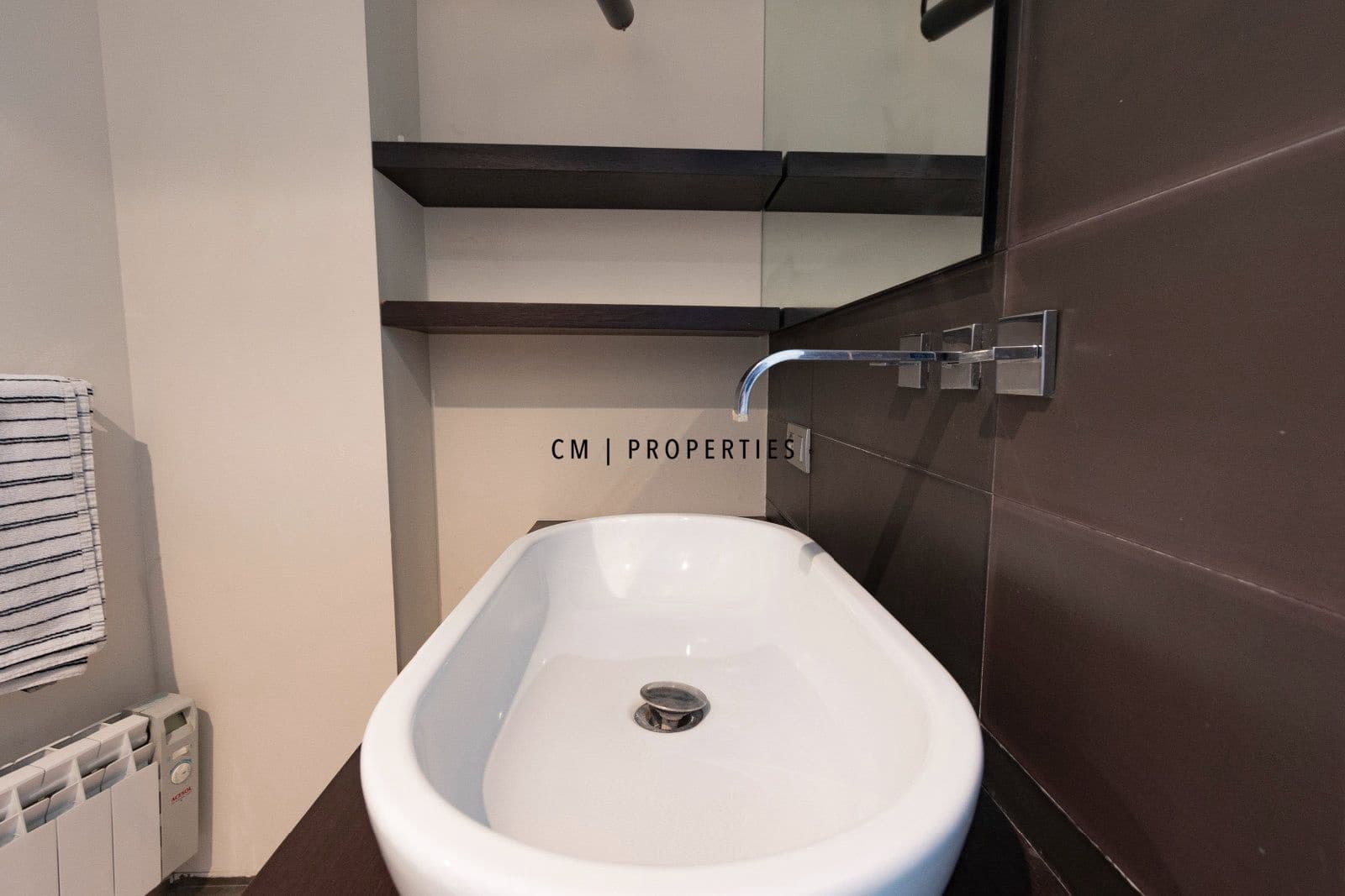 1 makuuhuone Kattohuoneisto vuokrattavana paikassa Valencia kaupunki mukana 
autotalli - 2 200 € (Ref: 9645975)