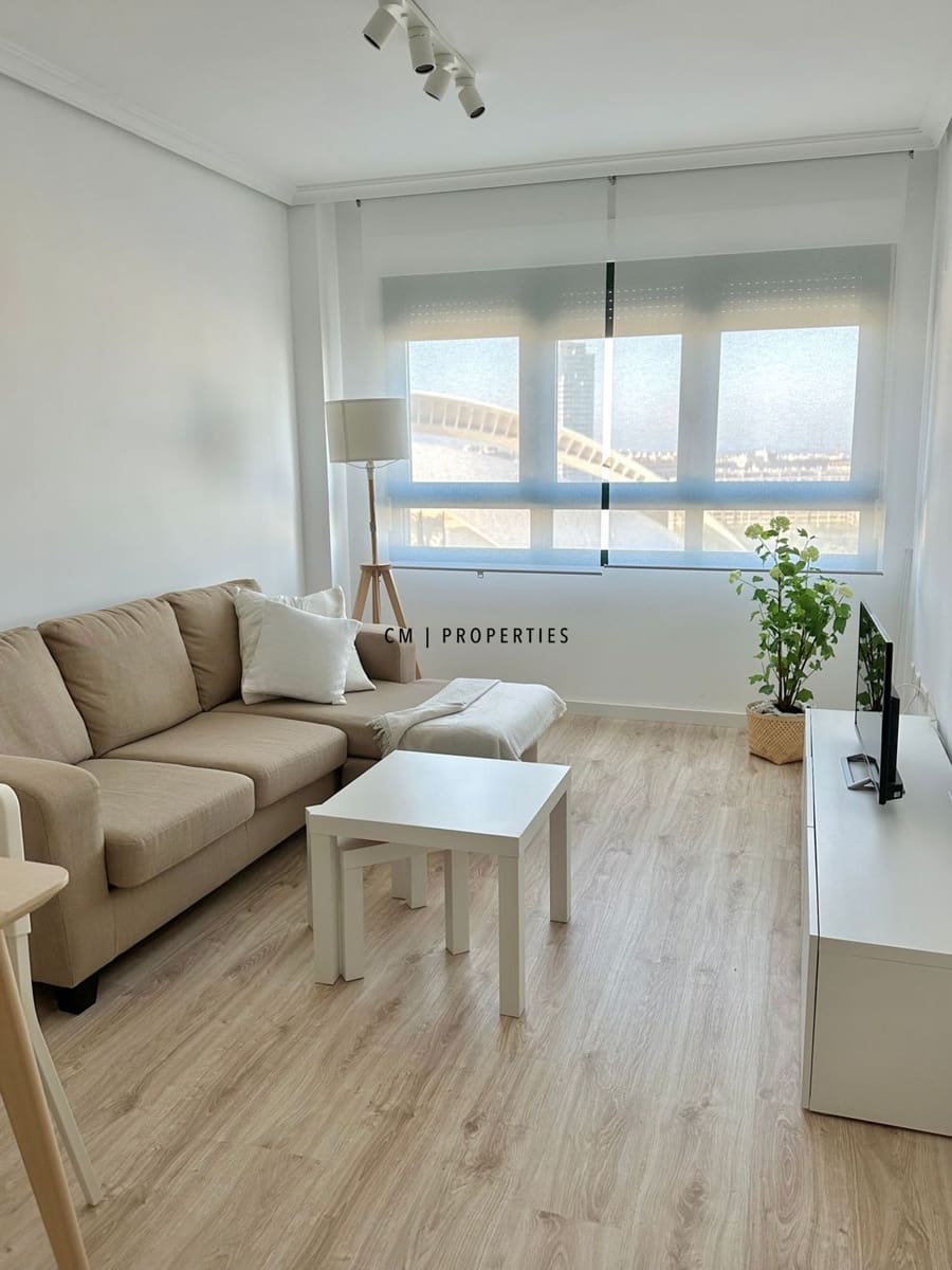 1 quarto Apartamento para arrendar em Valencia cidade com piscina - 1 400 € (Ref: 9646188)