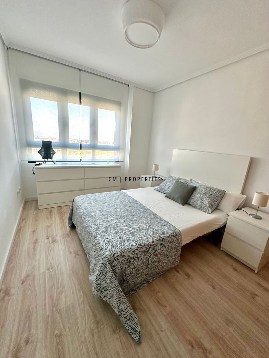 1 quarto Apartamento para arrendar em Valencia cidade com piscina - 1 400 € (Ref: 9646188)