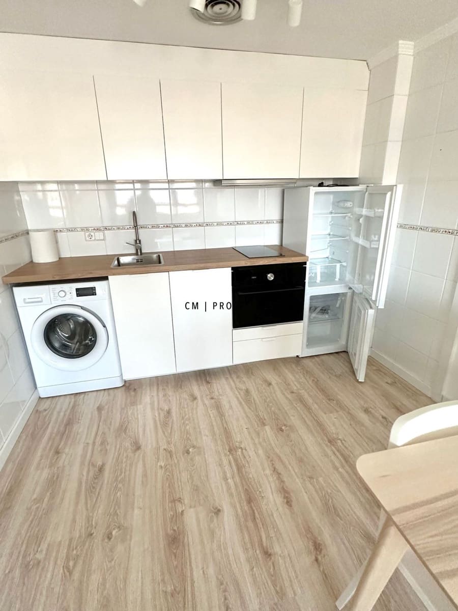 1 quarto Apartamento para arrendar em Valencia cidade com piscina - 1 400 € (Ref: 9646188)