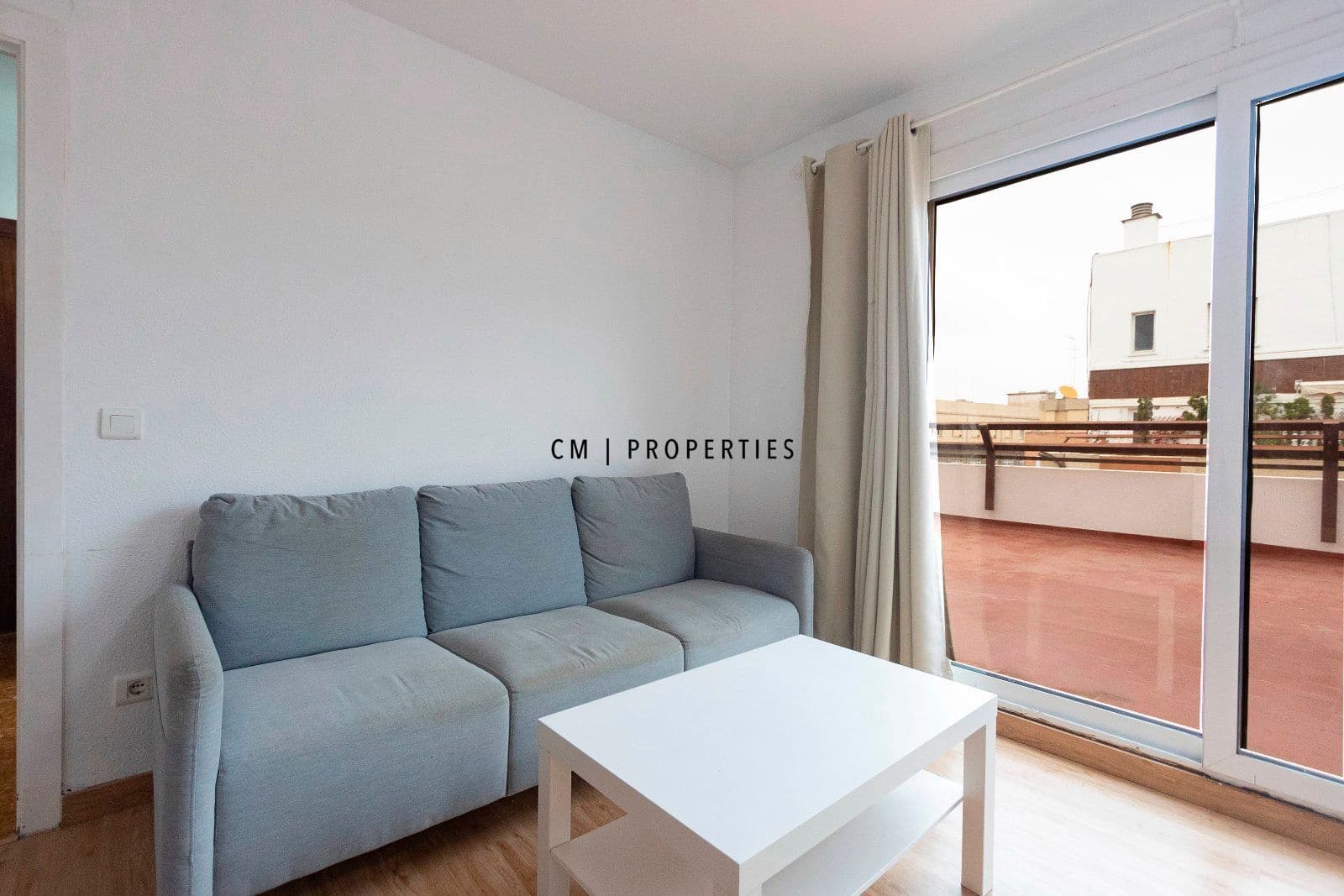 Appartement de 2 chambres à louer à Valence ville avec garage - 1 200 € (Ref: 9653184)