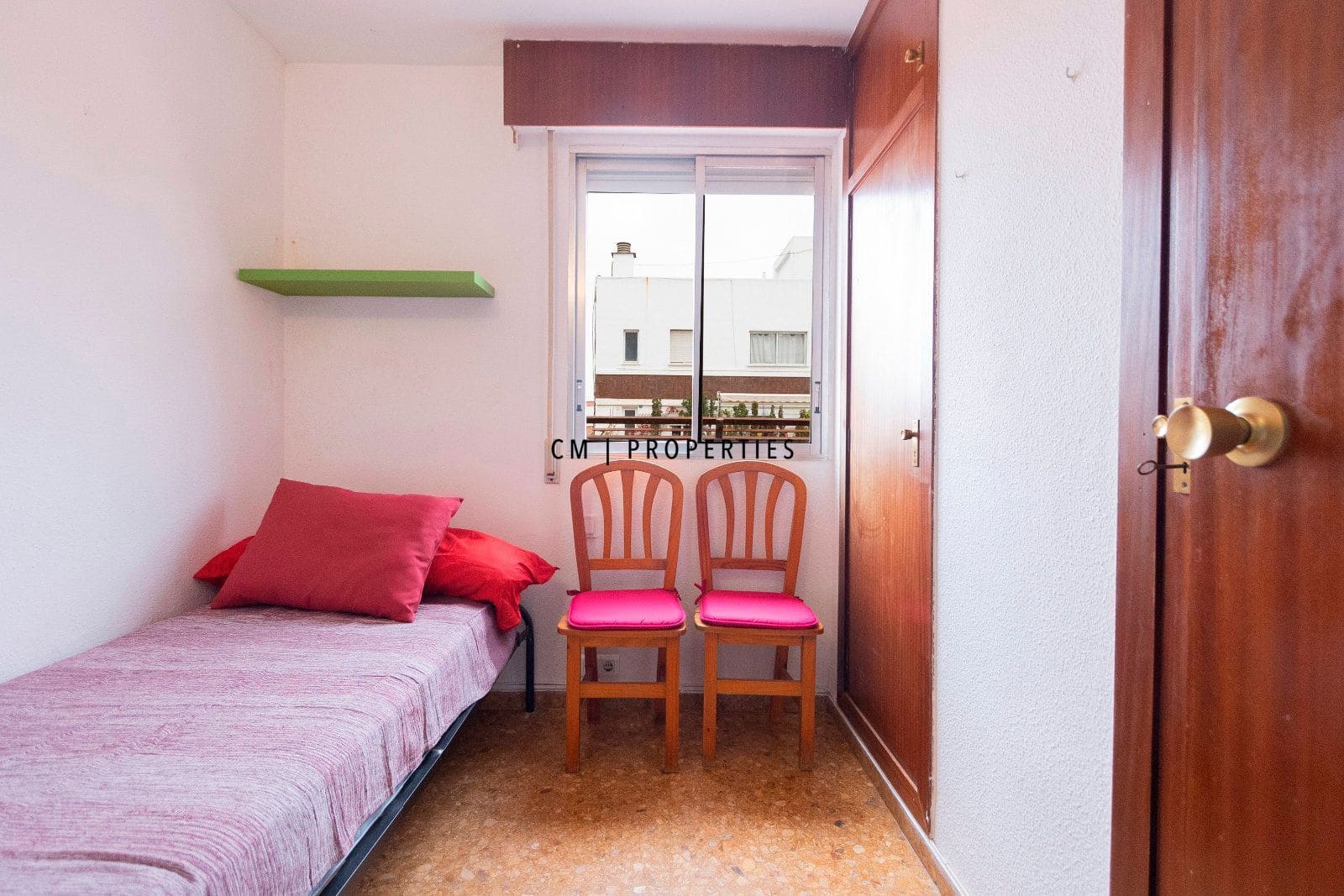 Appartement de 2 chambres à louer à Valence ville avec garage - 1 200 € (Ref: 9653184)