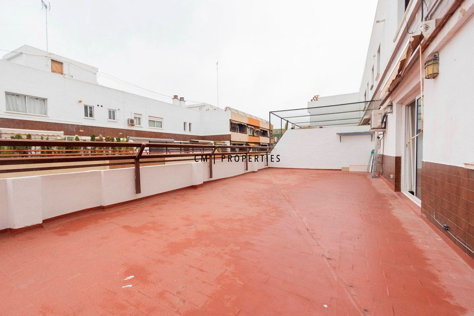 Appartement de 2 chambres à louer à Valence ville avec garage - 1 200 € (Ref: 9653184)