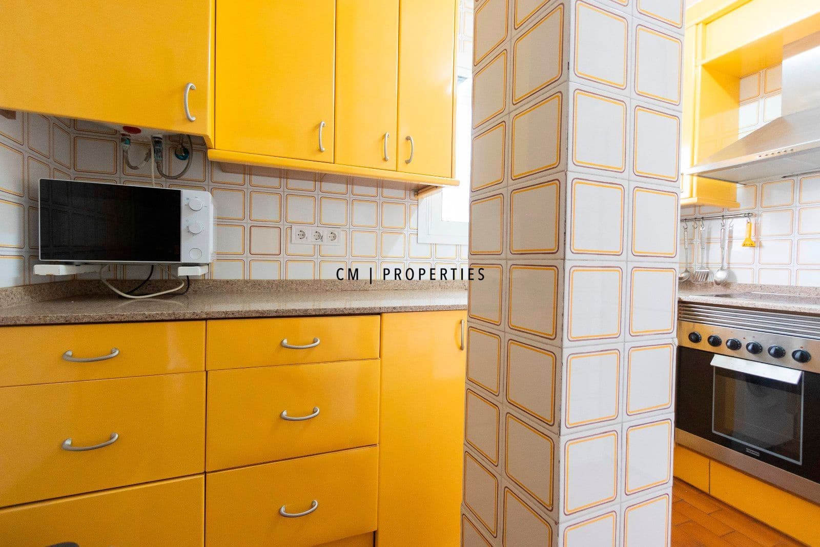 Appartement de 2 chambres à louer à Valence ville avec garage - 1 200 € (Ref: 9653184)