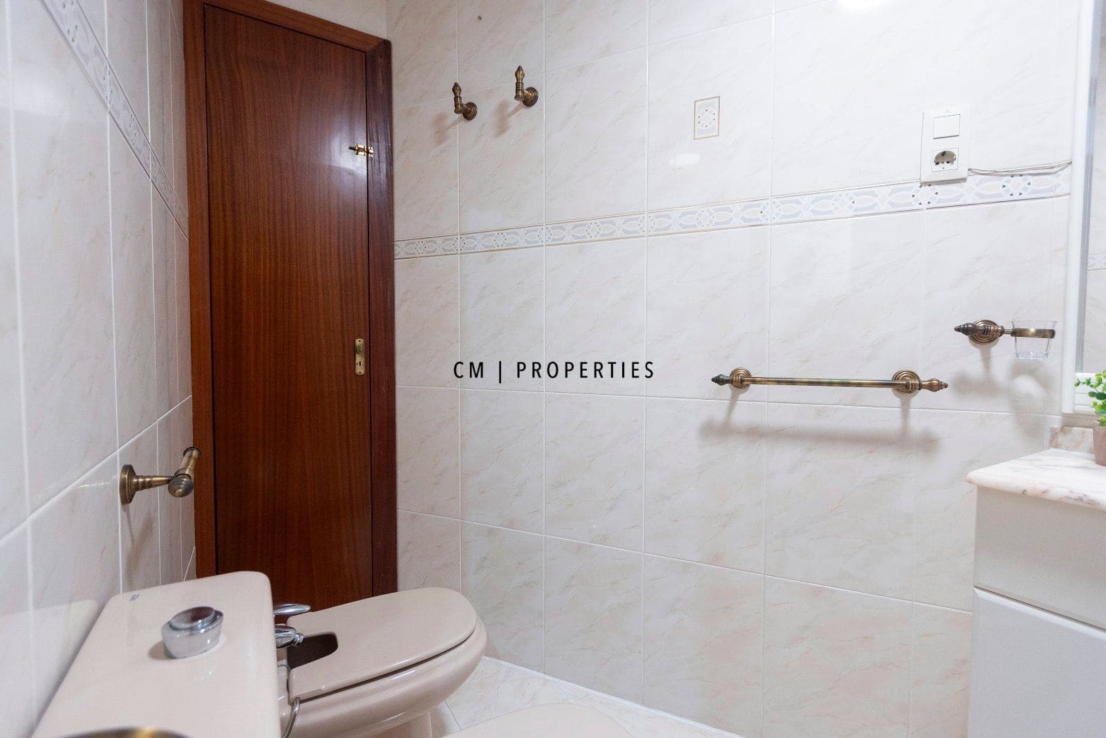 3 soverom Leilighet til leie i Sagunto / Sagunt - € 1 400 (Ref: 9654136)