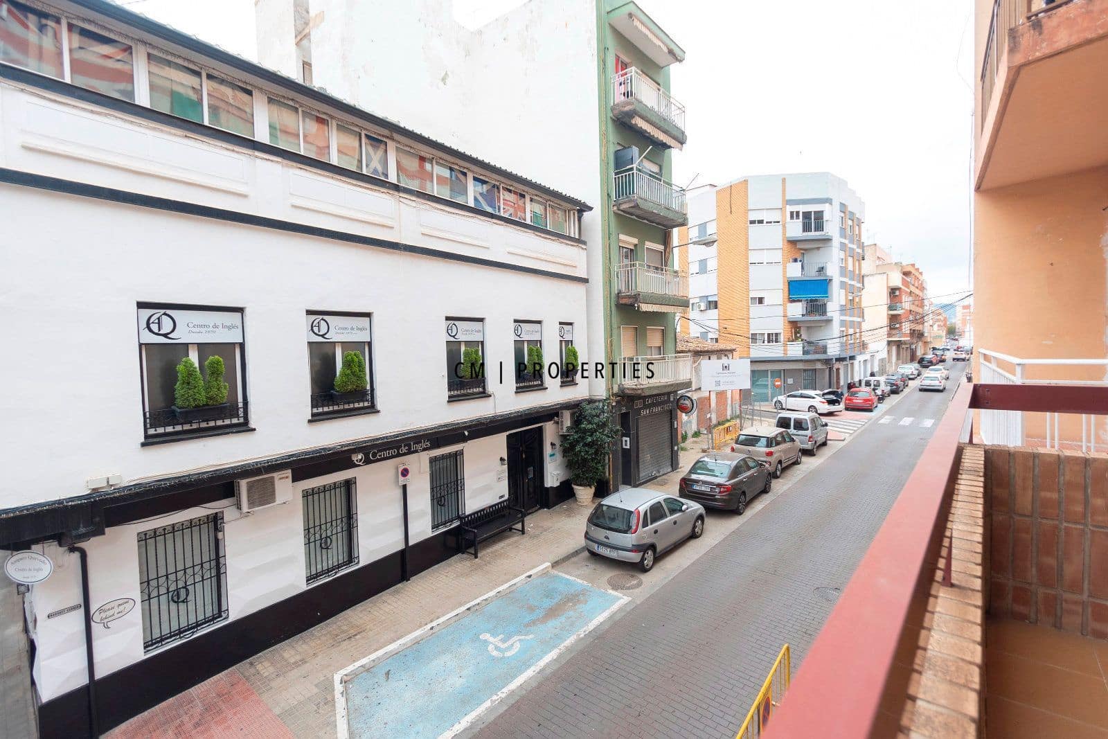 3 soverom Leilighet til leie i Sagunto / Sagunt - € 1 400 (Ref: 9654136)