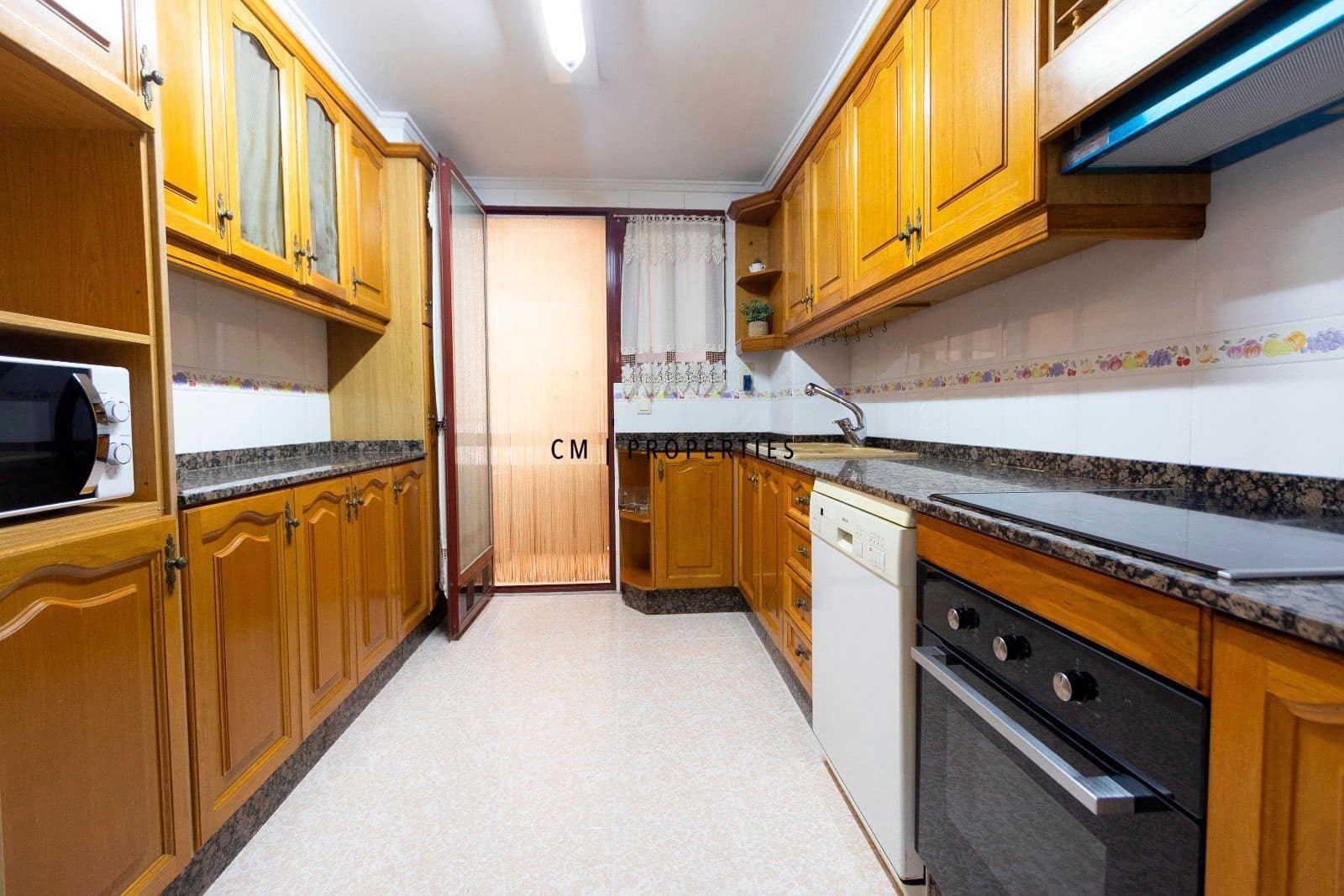 3 soverom Leilighet til leie i Sagunto / Sagunt - € 1 400 (Ref: 9654136)