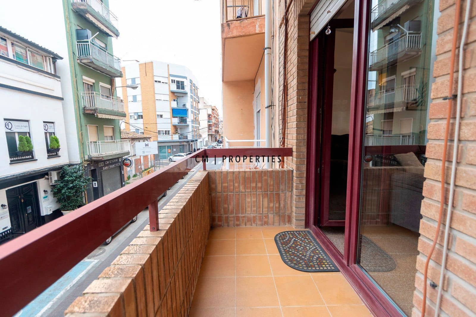 3 soverom Leilighet til leie i Sagunto / Sagunt - € 1 400 (Ref: 9654136)