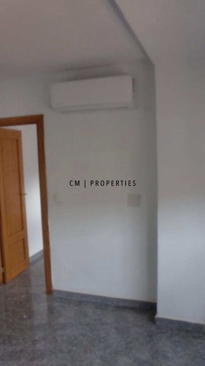 2 soverom Leilighet til leie i Albal - € 800 (Ref: 9656406)