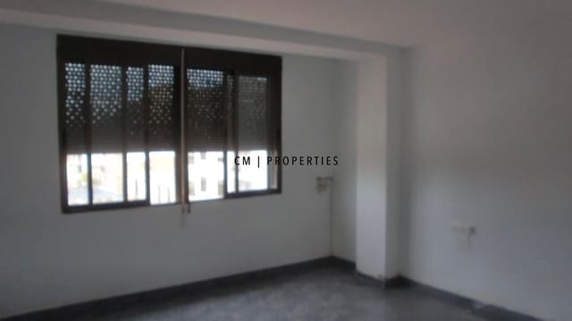 2 soverom Leilighet til leie i Albal - € 800 (Ref: 9656406)