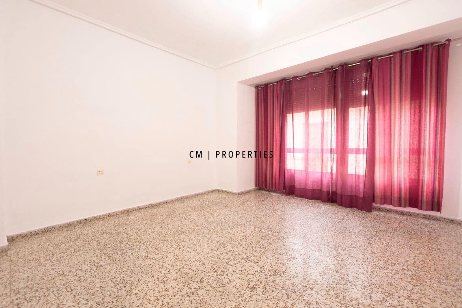 4 sypialnia Mieszkanie na sprzedaż w Sagunto / Sagunt z garażem - 220 000 € (Ref: 9656703)