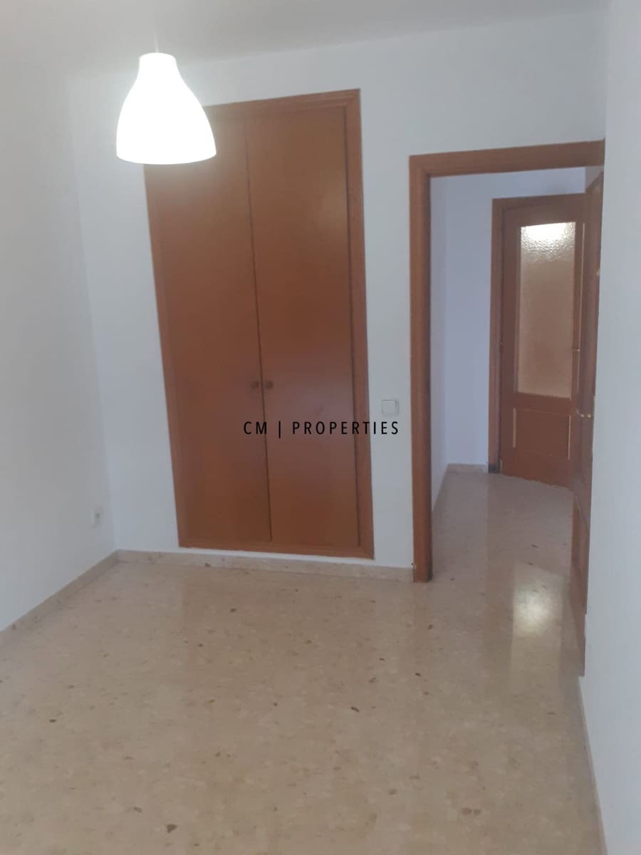 2 slaapkamer Flat te huur in Valencia stad - € 1.190 (Ref: 9657892)