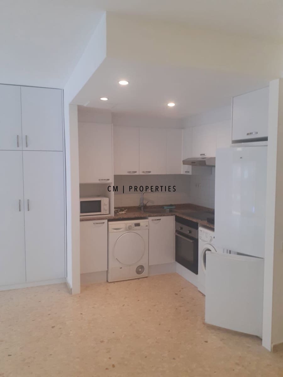 2 slaapkamer Flat te huur in Valencia stad - € 1.190 (Ref: 9657892)