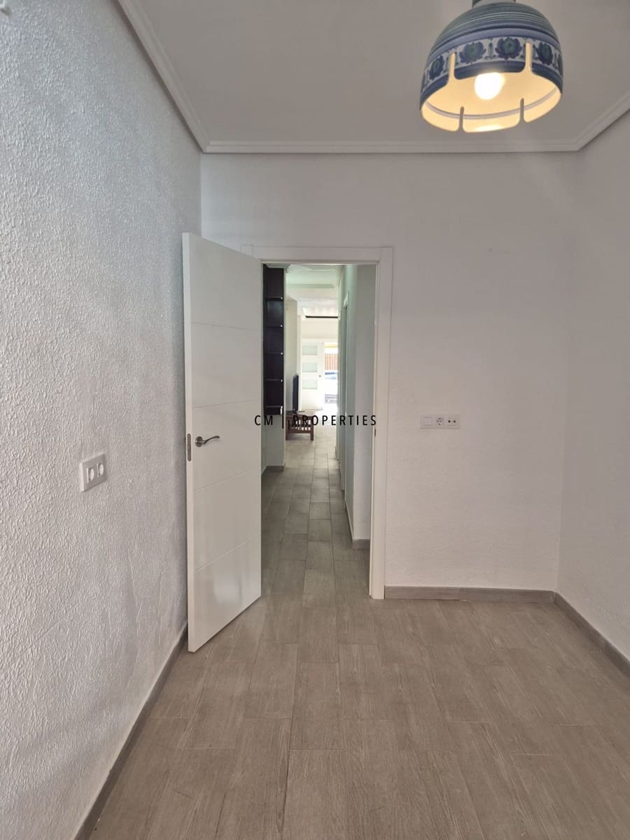 3 Zimmer Haus zu verkaufen in Aldaia - 300.000 € (Ref: 9657893)