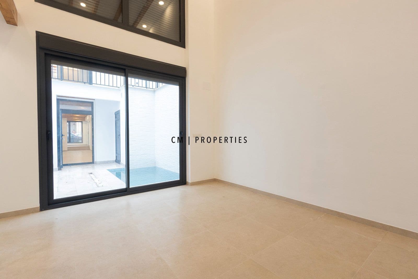 3 slaapkamer Flat te koop in Valencia stad met zwembad - € 670.000 (Ref: 9665157)