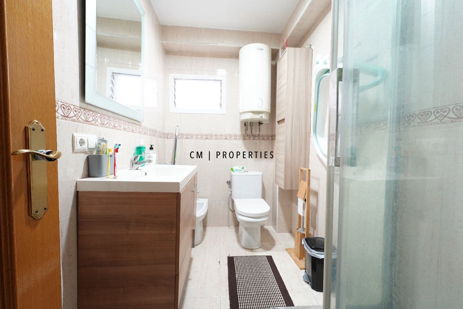 3 makuuhuone Asunto myytävänä paikassa Alfafar - 172 500 € (Ref: 9669586)