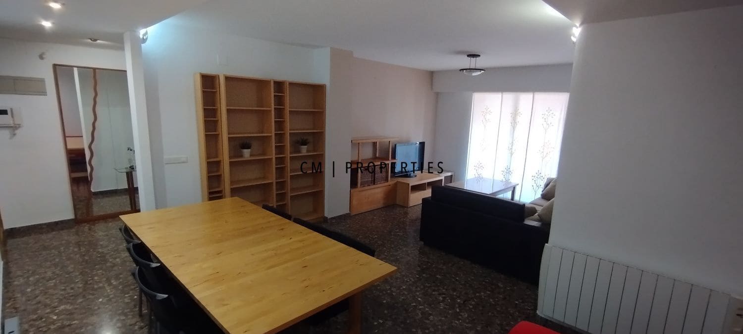 2 sovrum Lägenhet att hyra i Valencia stad med garage - 1 300 € (Ref: 9671090)