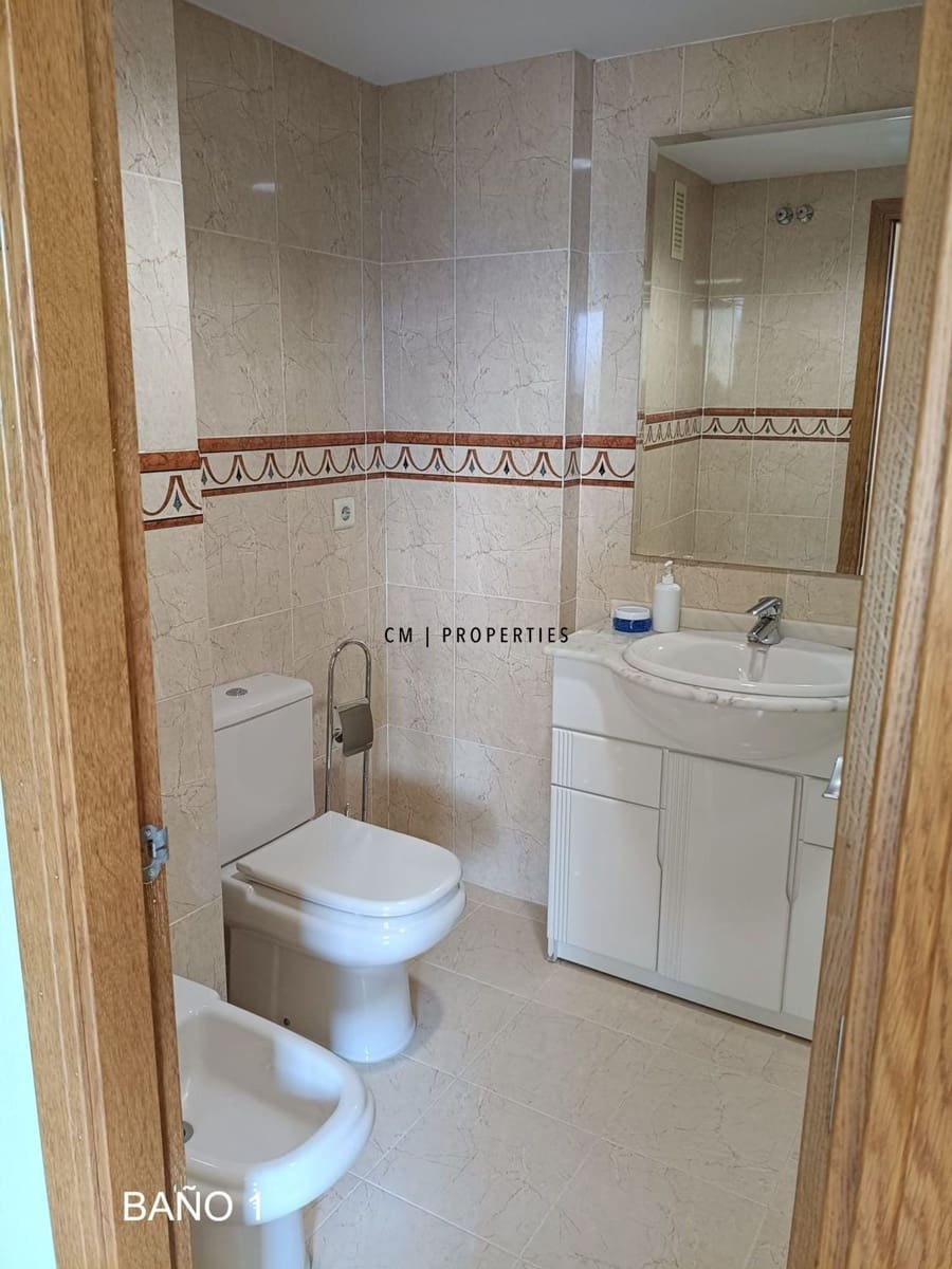 3 quarto Apartamento para arrendar em Mislata com garagem - 1 400 € (Ref: 9671091)