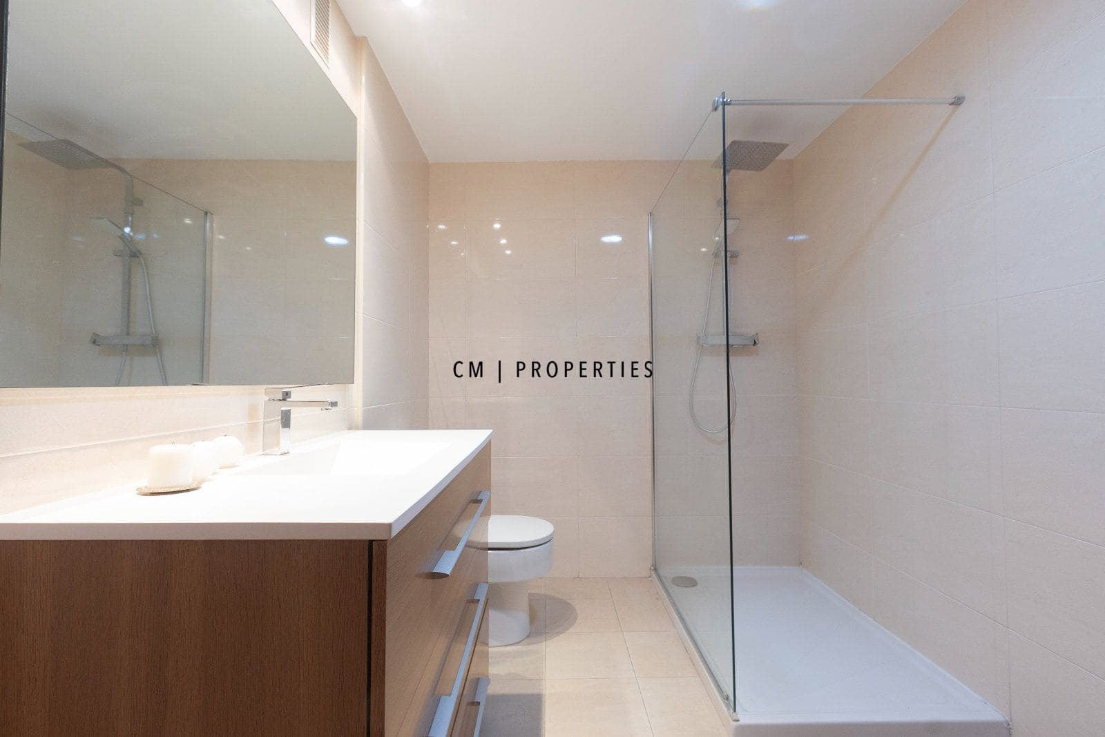 3 bedroom Flat for sale in Valencia city - € 860,000 (Ref: 9671092)