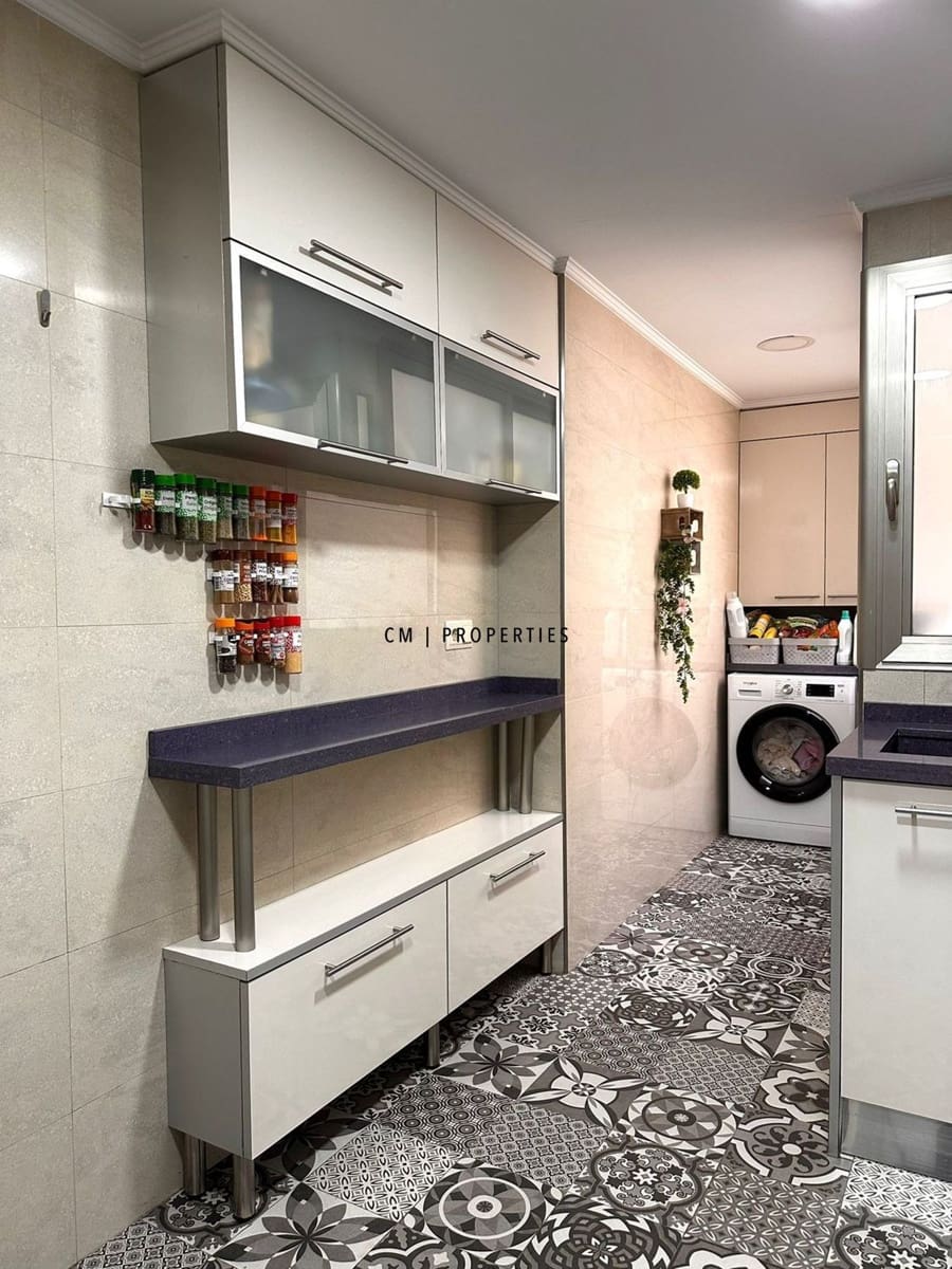 3 Zimmer Wohnung zu verkaufen in Valencia Stadt mit Garage - 375.000 € (Ref: 9671255)