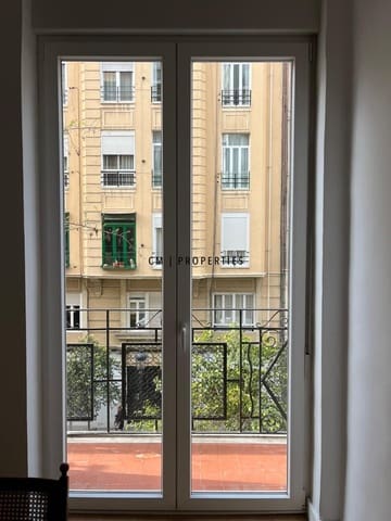 3 slaapkamer Flat te huur in La Gran Via, Valencia stad - € 1.900 (Ref: 9672711)