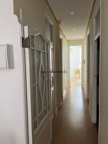 3 slaapkamer Flat te huur in La Gran Via, Valencia stad - € 1.900 (Ref: 9672711)