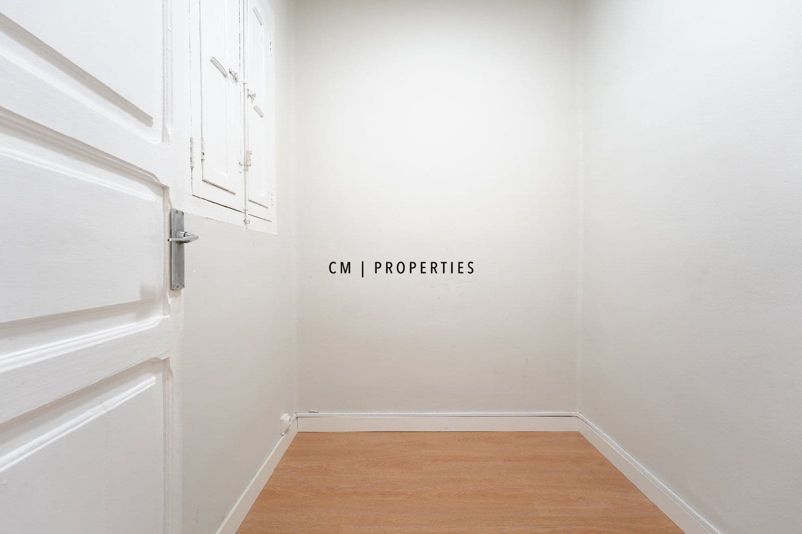 3 bedroom Flat for rent in Valencia city - € 1,900 (Ref: 9672711)