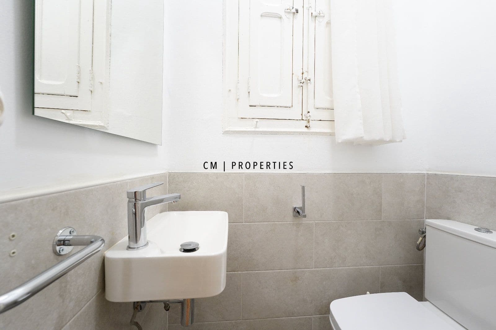 3 bedroom Flat for rent in Valencia city - € 1,900 (Ref: 9672711)
