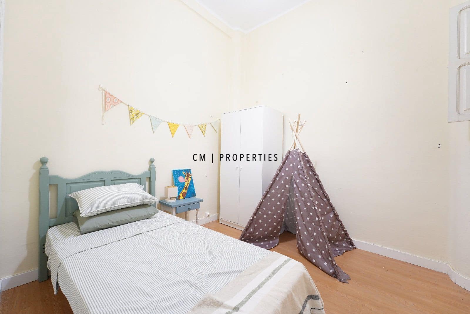 3 bedroom Flat for rent in Valencia city - € 1,900 (Ref: 9672711)