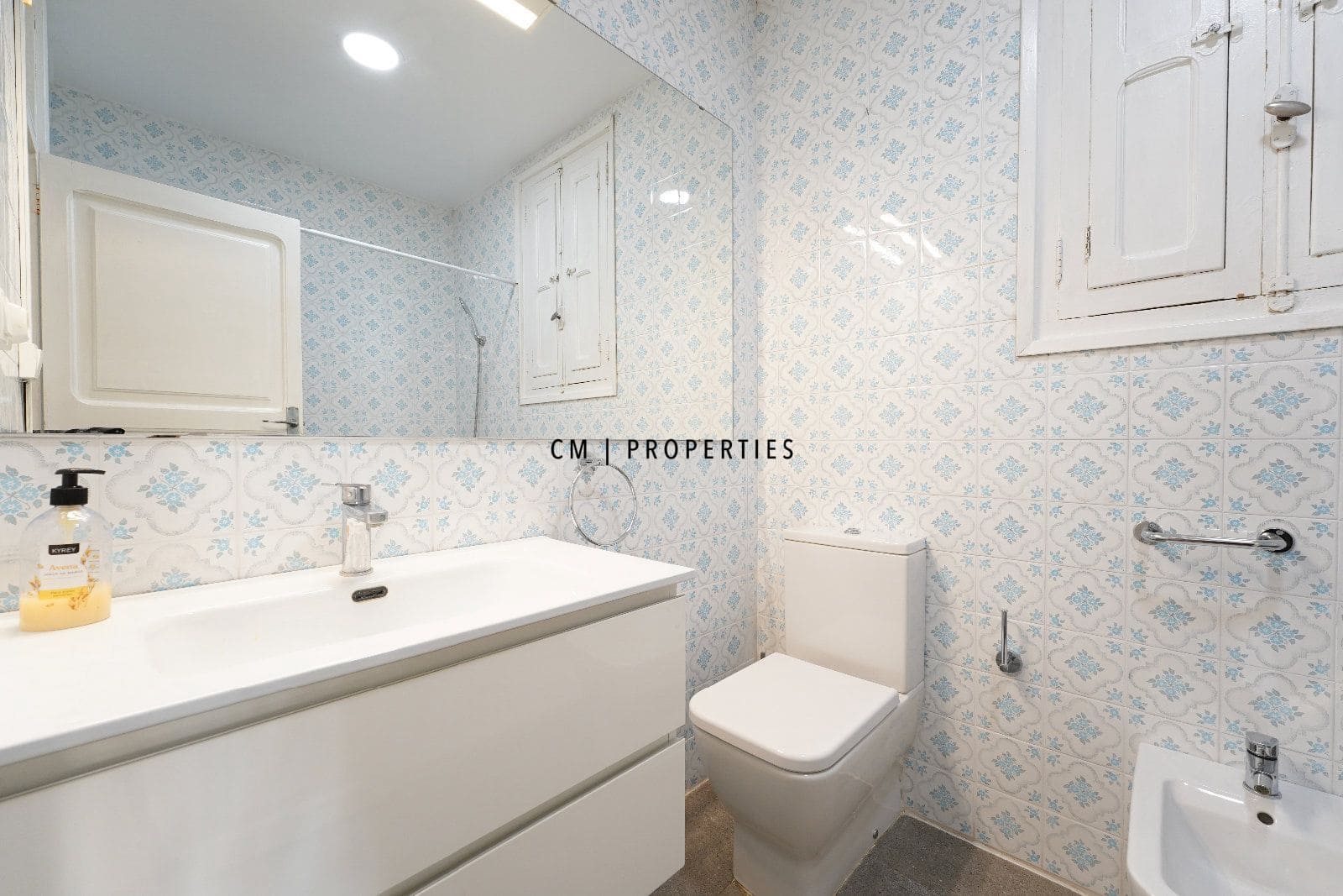 3 bedroom Flat for rent in Valencia city - € 1,900 (Ref: 9672711)