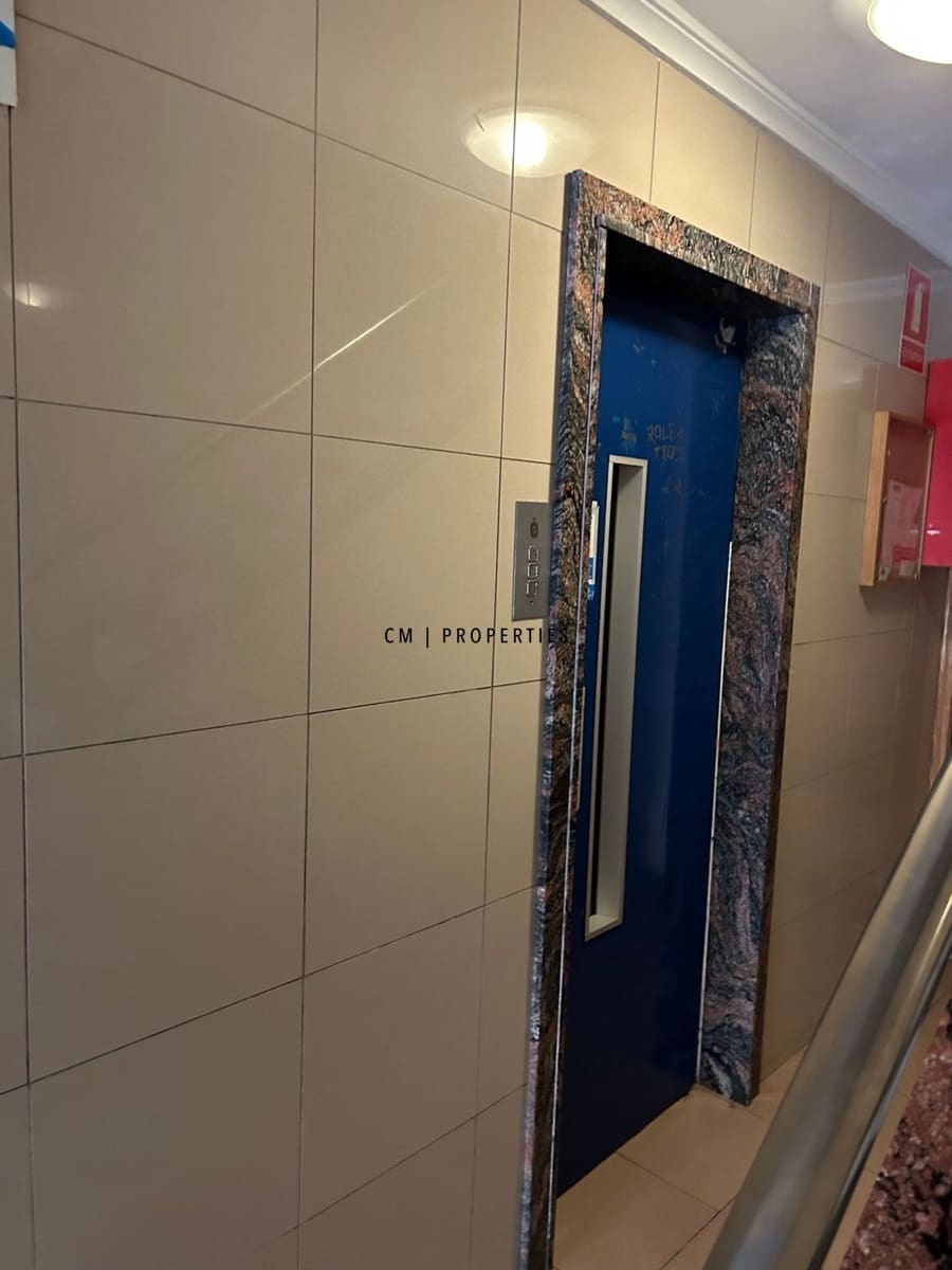 3 bedroom Flat for rent in Valencia city - € 1,300 (Ref: 9673657)