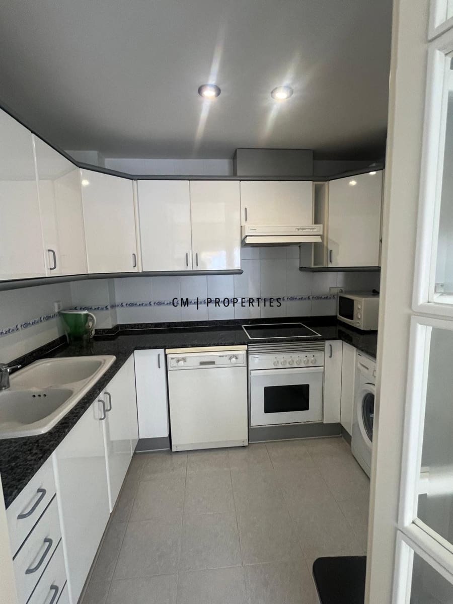 Piso de 2 habitaciones en València ciudad en alquiler - 1.390 € (Ref: 9675973)