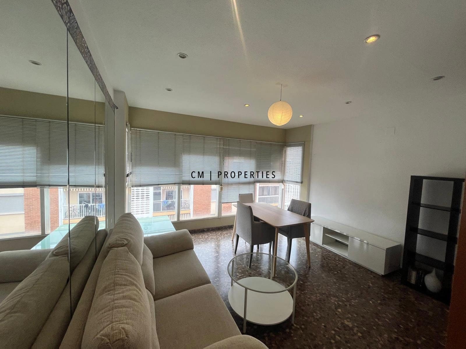 Piso de 2 habitaciones en València ciudad en alquiler - 1.390 € (Ref: 9675973)