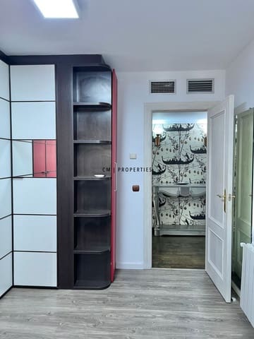 4 Zimmer Wohnung zu vermieten in Quatre Carreres, València Stadt mit Garage - 2.000 € (Ref: 9685236)