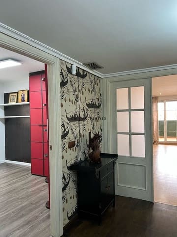 4 Zimmer Wohnung zu vermieten in Quatre Carreres, València Stadt mit Garage - 2.000 € (Ref: 9685236)