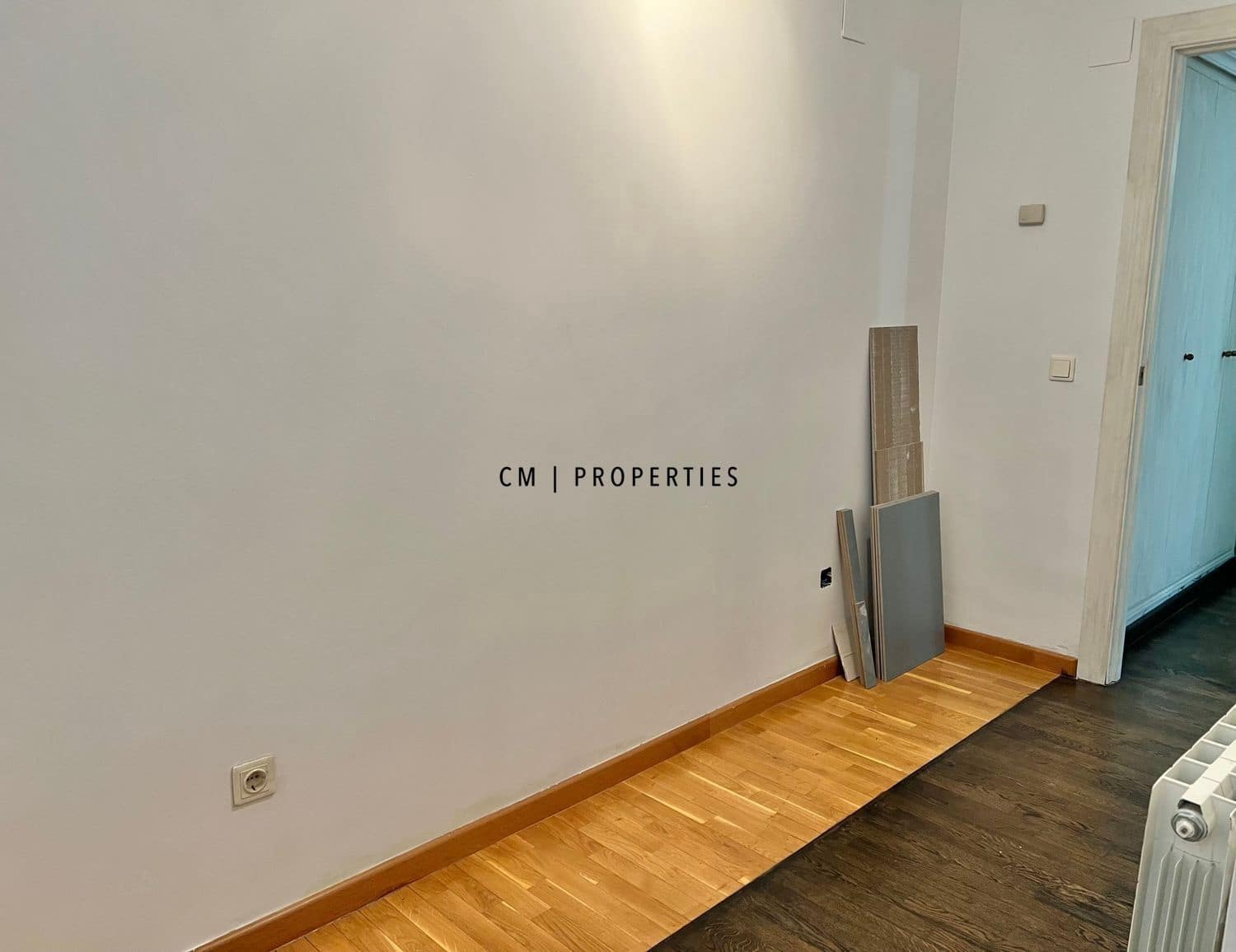 4 bedroom Flat for rent in Valencia city with garage - € 2,000 (Ref: 9685236)