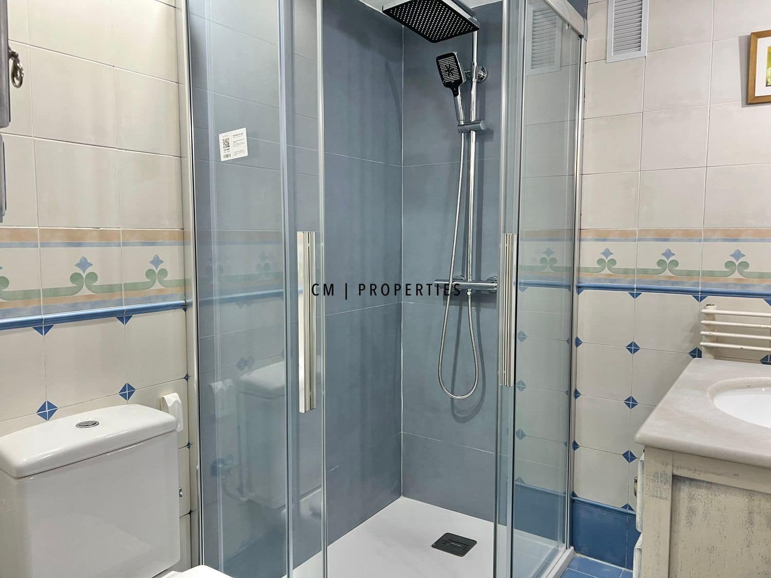 4 bedroom Flat for rent in Valencia city with garage - € 2,000 (Ref: 9685236)