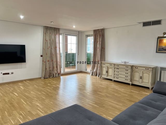 4 Zimmer Wohnung zu vermieten in Quatre Carreres, València Stadt mit Garage - 2.000 € (Ref: 9685236)