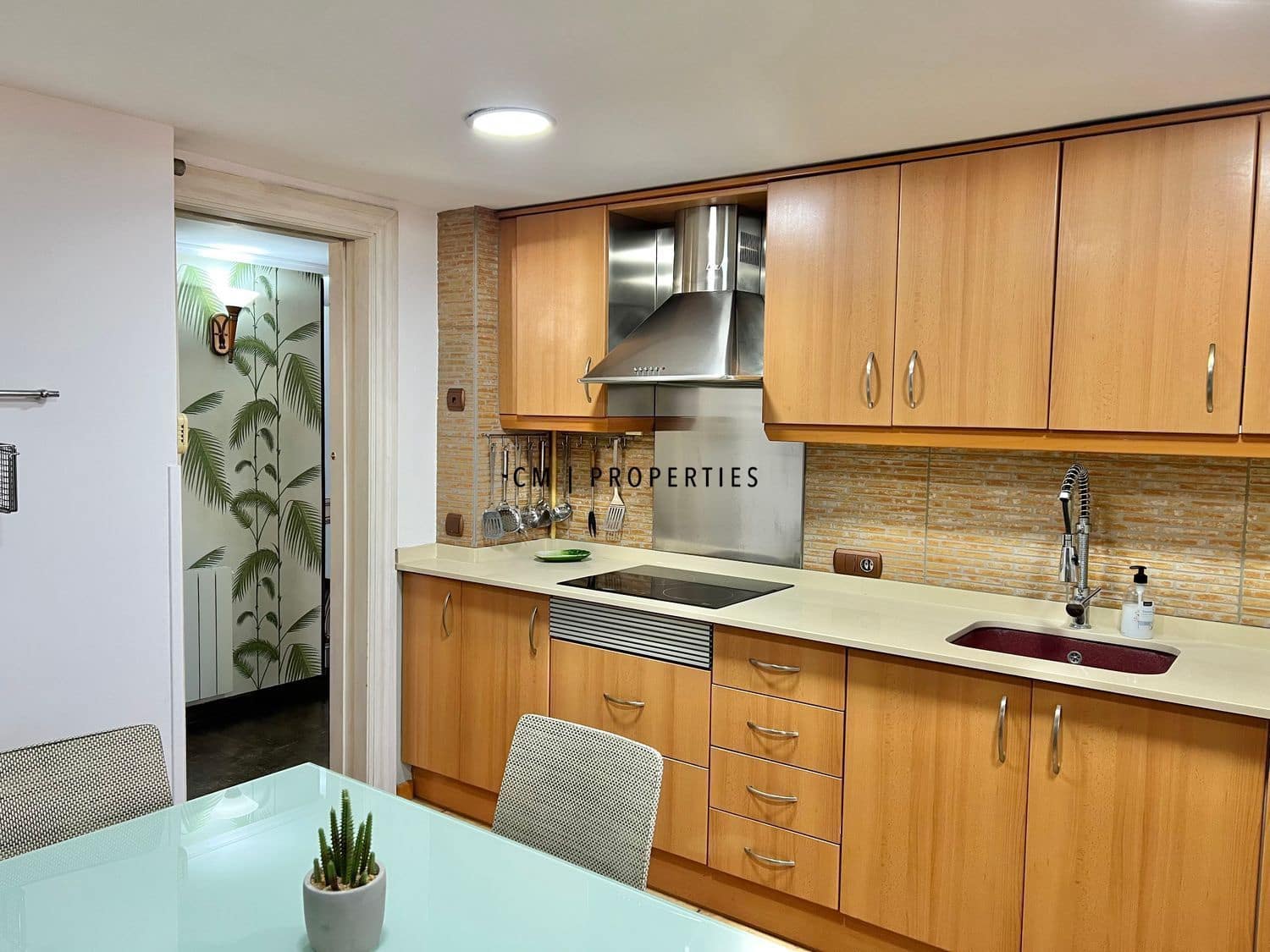 4 bedroom Flat for rent in Valencia city with garage - € 2,000 (Ref: 9685236)