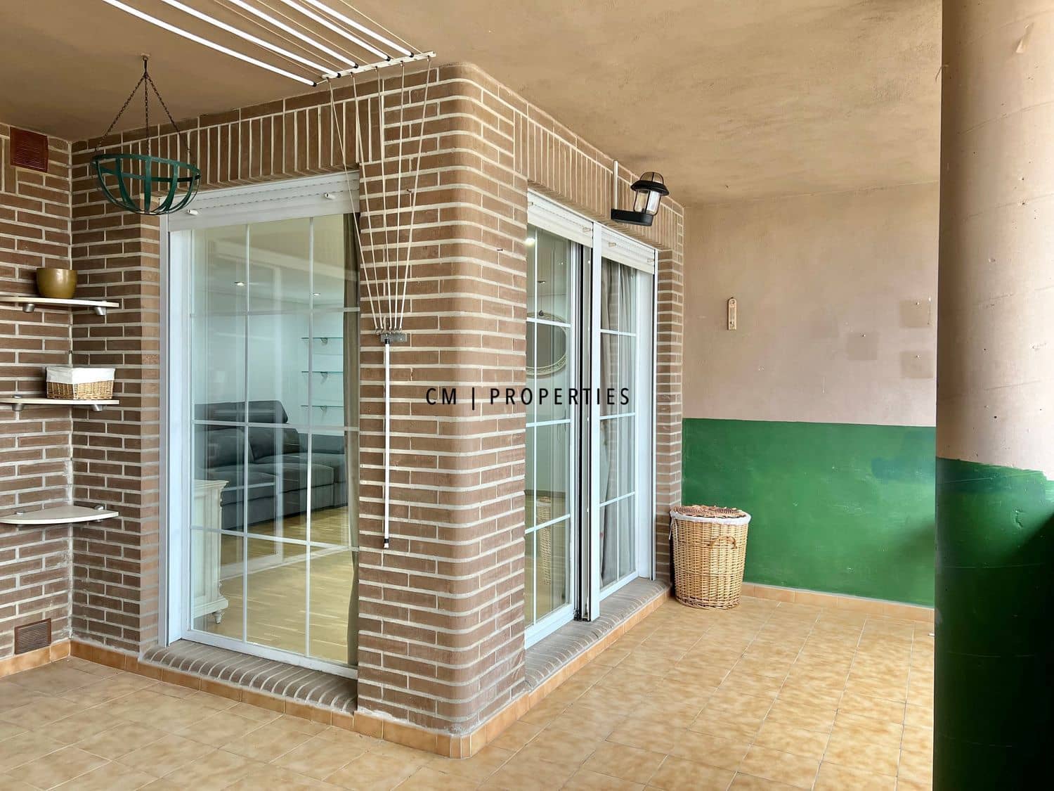 4 bedroom Flat for rent in Valencia city with garage - € 2,000 (Ref: 9685236)