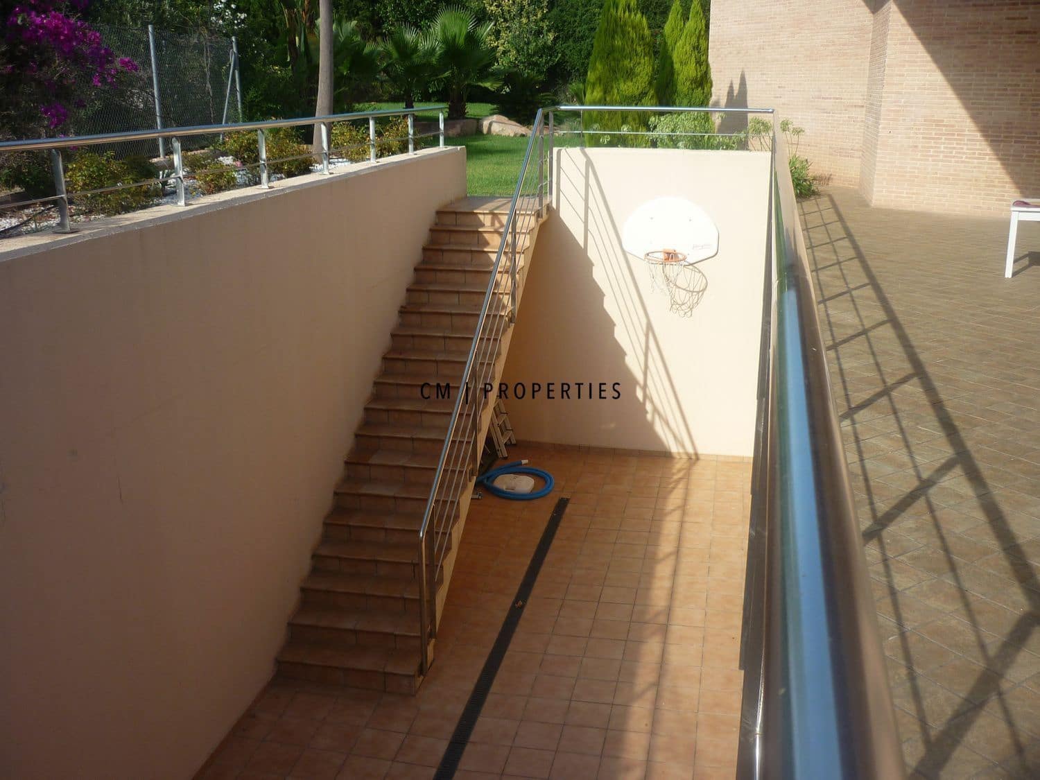 5 quarto Moradia para arrendar em Pucol com piscina garagem - 6 100 € (Ref: 9685571)