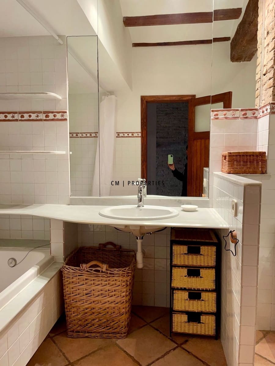 1 sypialnia Mieszkanie do wynajęcia w Miasto Walencja - 1 350 € (Ref: 9685572)