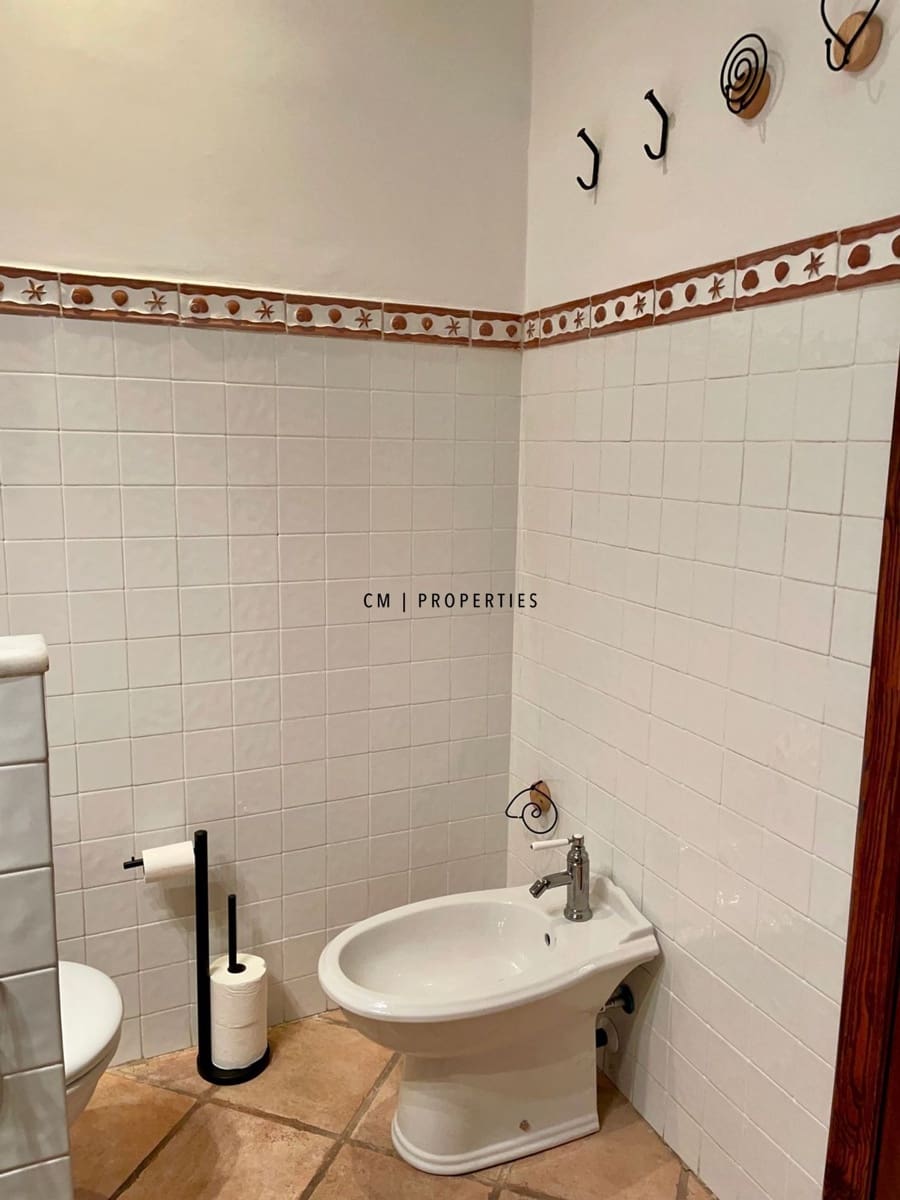 1 sypialnia Mieszkanie do wynajęcia w Miasto Walencja - 1 350 € (Ref: 9685572)