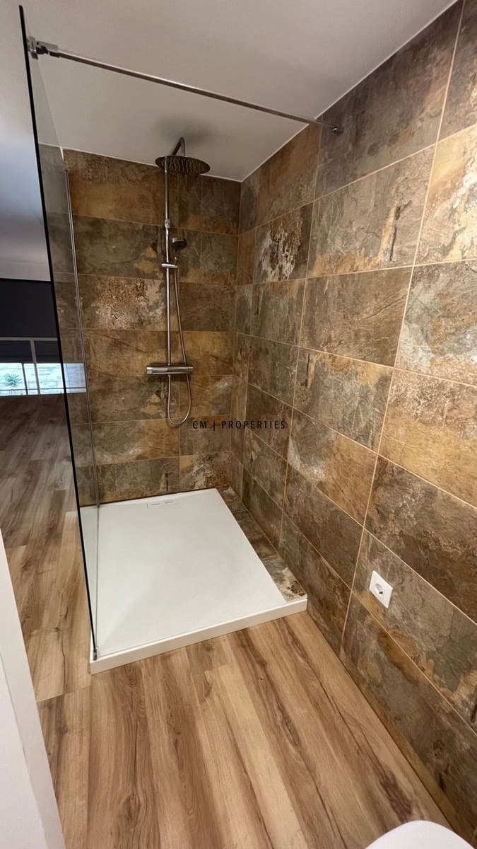 2 sypialnia Mieszkanie do wynajęcia w Miasto Walencja z basenem garażem - 1 300 € (Ref: 9687505)